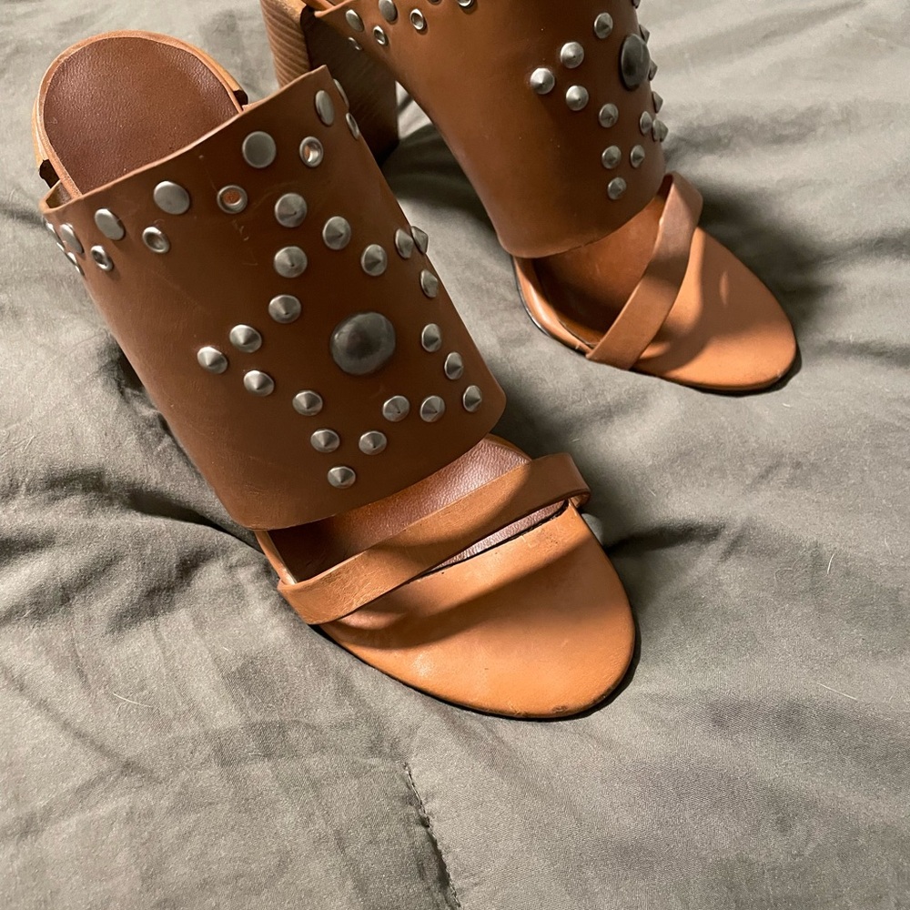 See By Chloe Tan Leather Sandals